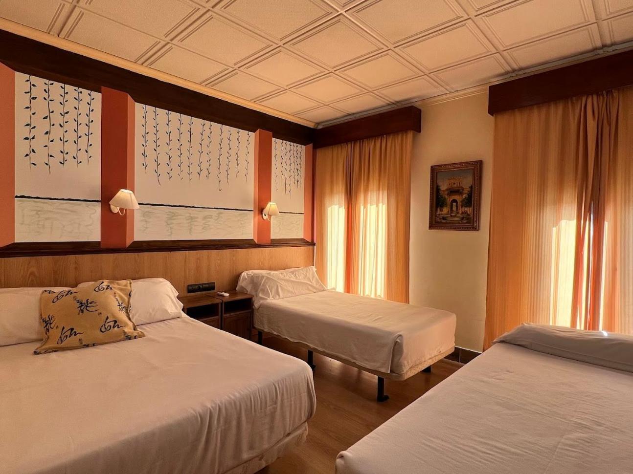 Hotel Pinomar 엘푸에르토데산타마리아 객실 사진