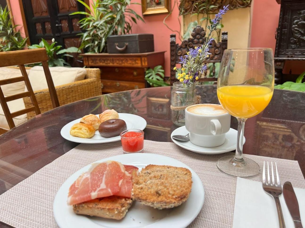 Hotel Pinomar 엘푸에르토데산타마리아 외부 사진